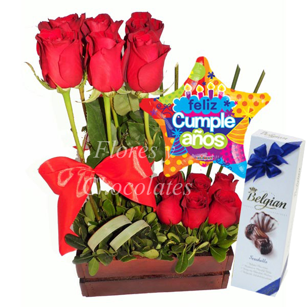 Arreglo de rosas, chocolates y globo – Flores y Chocolates